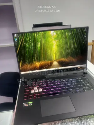 New Laptop Asus ROG Strix G17 16GB AMD Ryzen 7 SSD 1T