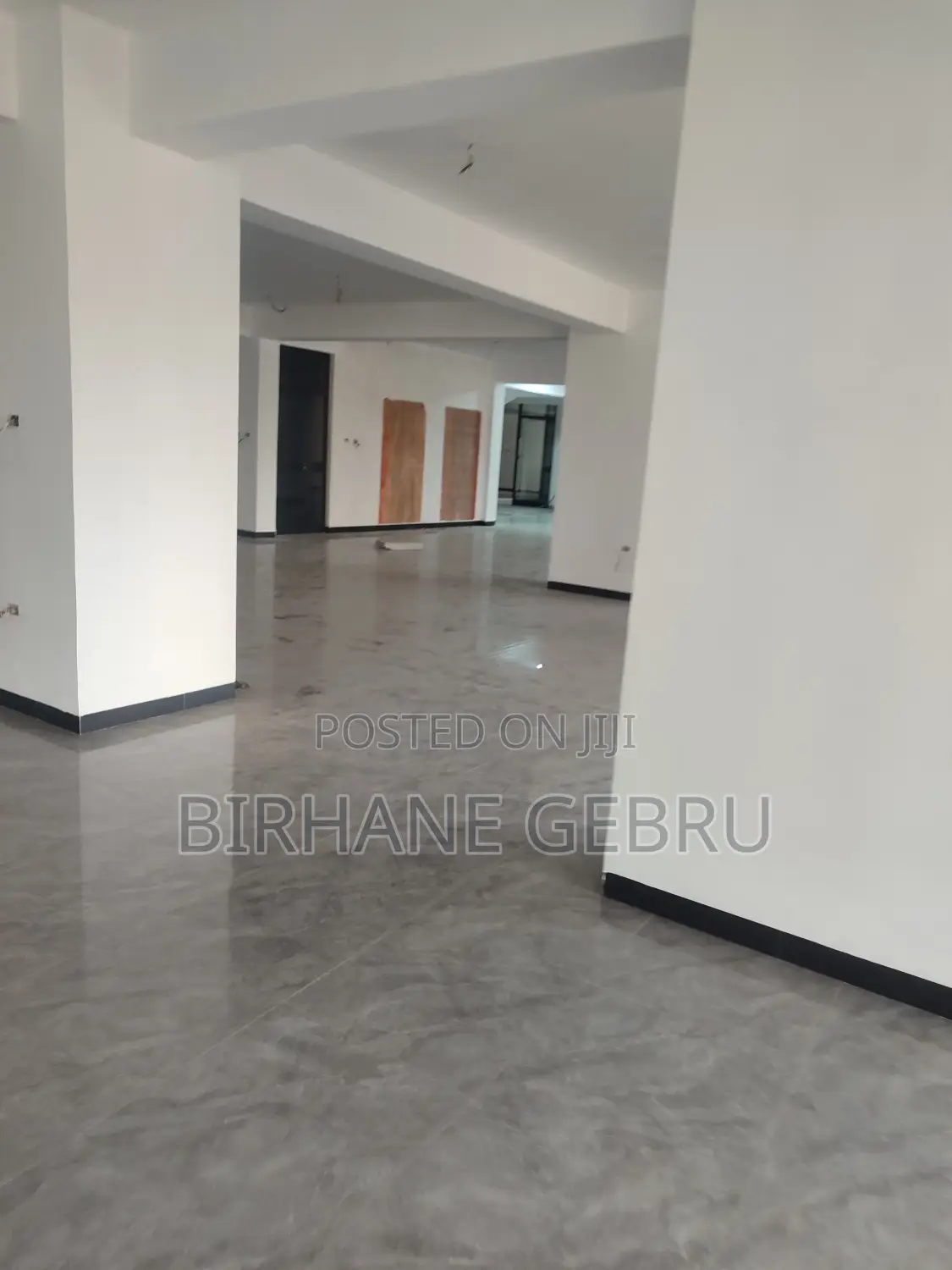 Complex Luxury Apartiment Rent for Business