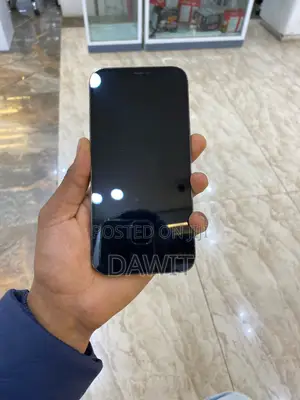 Photo - Apple iPhone 12 Pro Max 128 GB Black