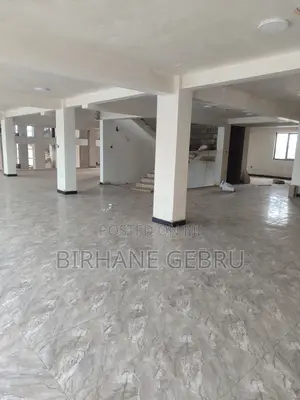 Complex Apartiment Rent for Cafe and Resturant