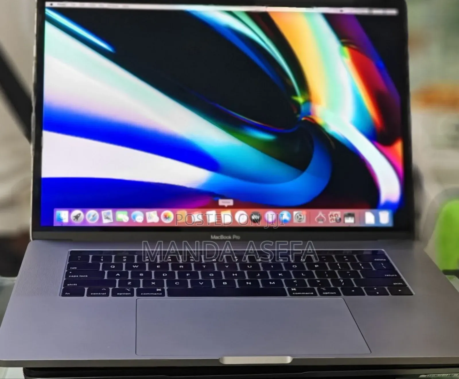 New Laptop Apple MacBook Pro 2019 32GB Intel Core I9 SSD 512GB