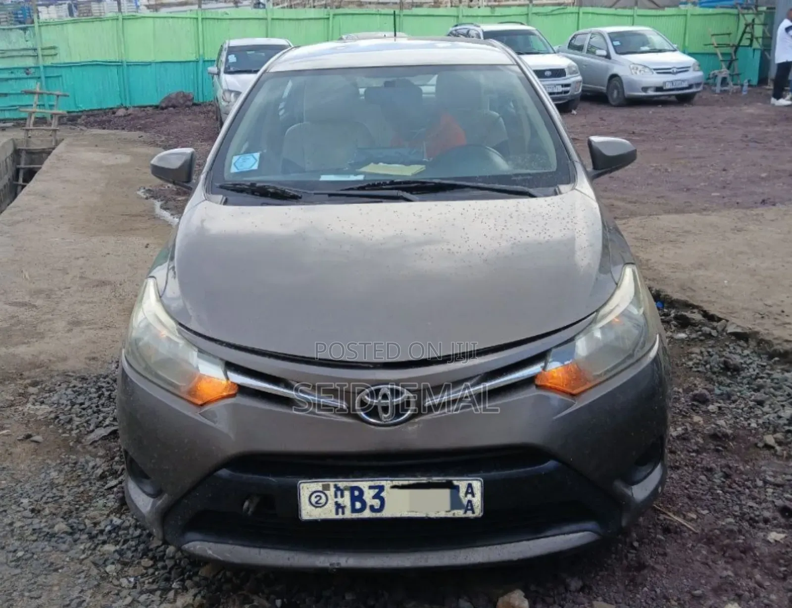 Toyota Yaris 2016 Gray