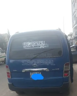 Toyota HiAce 2008 Blue