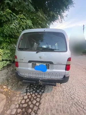 Toyota HiAce 2009 Silver