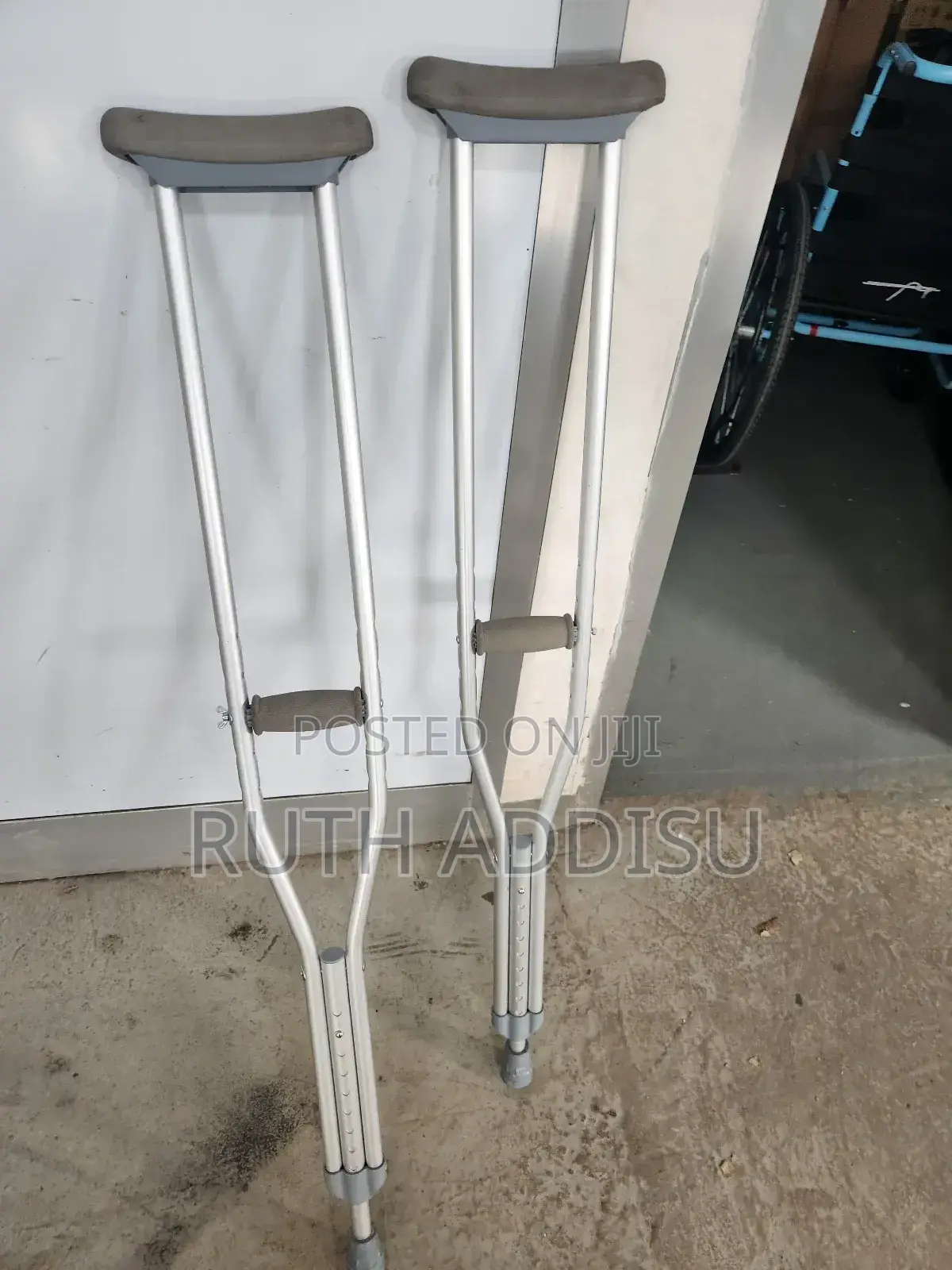 Axillary Crutches簾你axillary Bilateral Crutches發生crutches麻會axillary