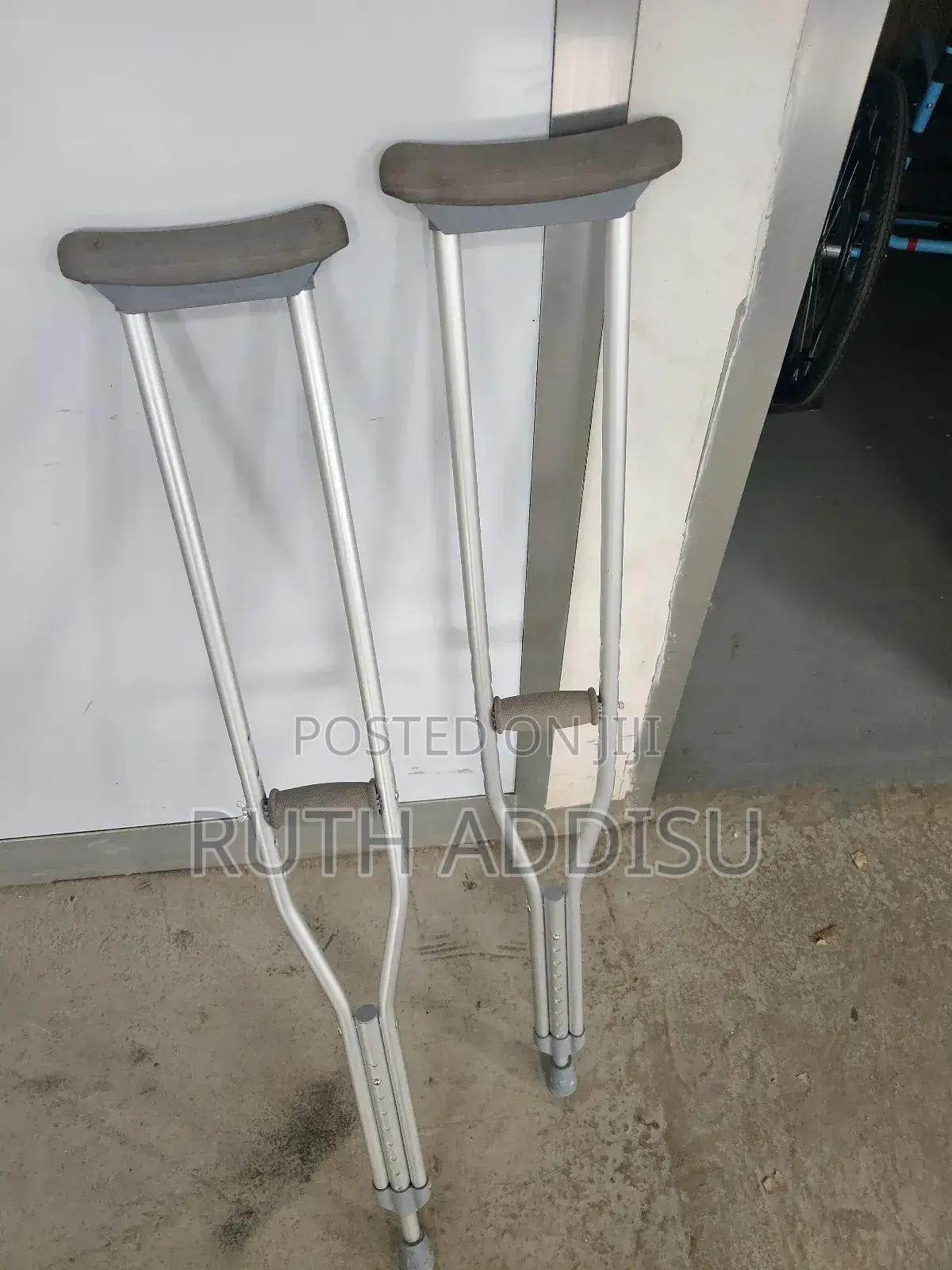 Axillary Crutches廟號axillary Bilateral Crutches予亼不crutches嵾了crutches