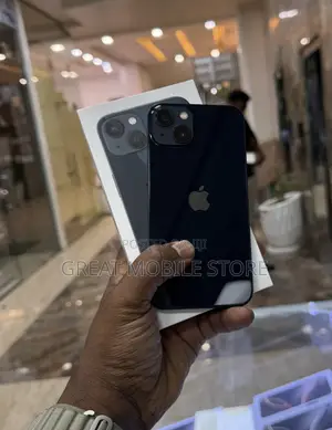 New Apple iPhone 13 128 GB Black