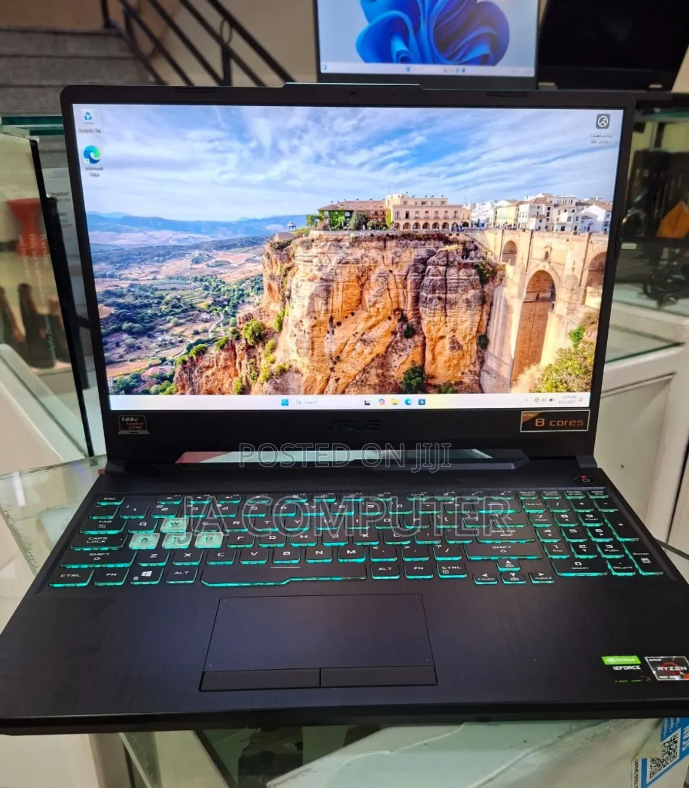 New Laptop Asus TUF Gaming A15 32GB AMD Ryzen 7 SSD 1T