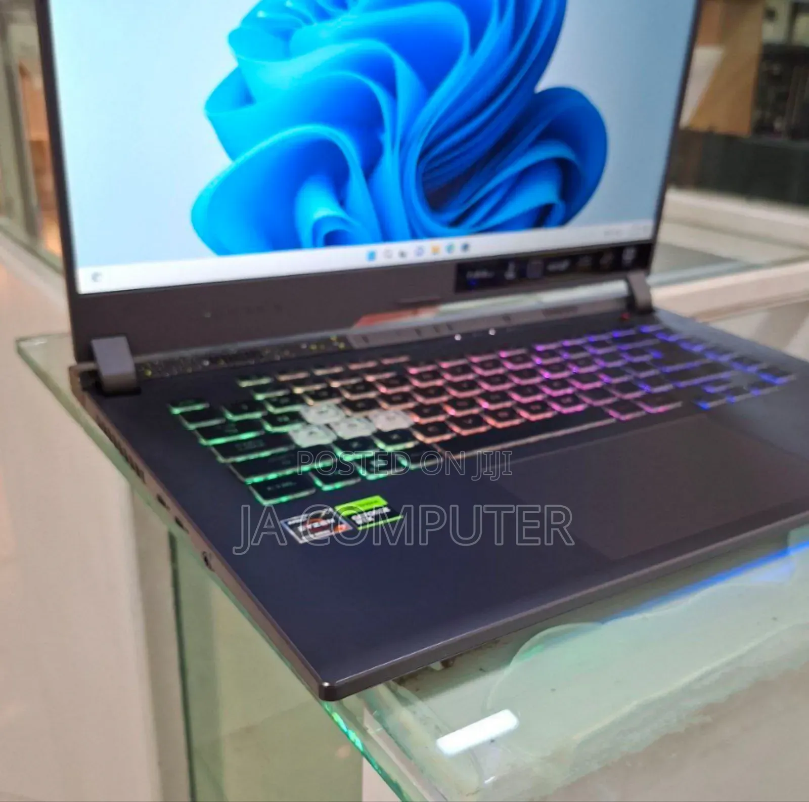 New Laptop Asus ROG Strix G15 16GB AMD Ryzen 7 SSD 1T