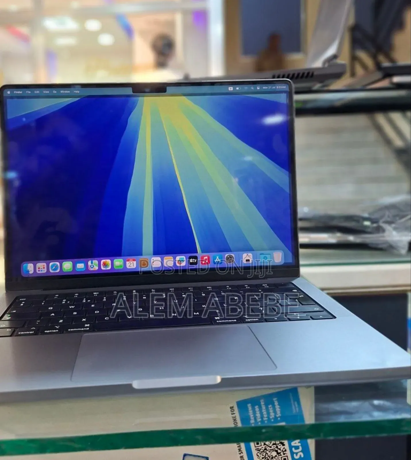 Laptop Apple MacBook Pro 2021 M1 16GB Apple M1 Pro SSD 512GB