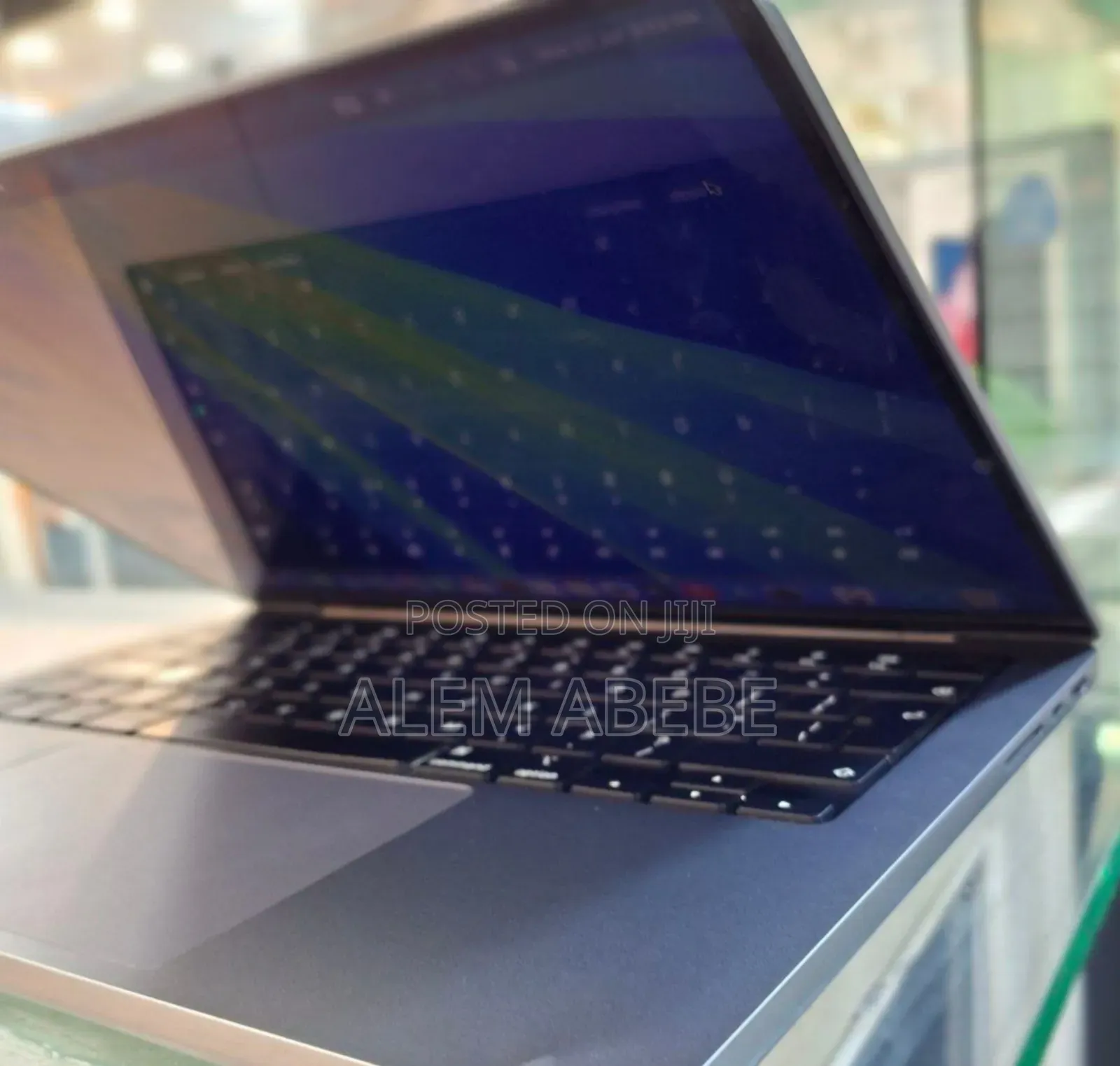 Laptop Apple MacBook Pro 2021 M1 16GB Apple M1 Pro SSD 512GB