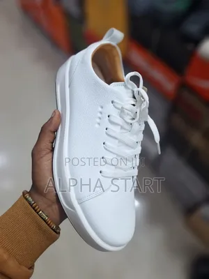 Photo -  Rushine Flat Sneakers 
 Made in Vietnam 
 Size -- 39--44