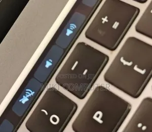 New Laptop Apple MacBook Pro 2019 16GB Intel Core I7 SSD 512GB