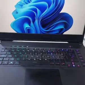 New Laptop Asus ROG Zephyrus S GX701 32GB Intel Core I7 SSD 1T