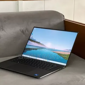 New Laptop Dell XPS 15 32GB Intel Core I7 SSD 1T