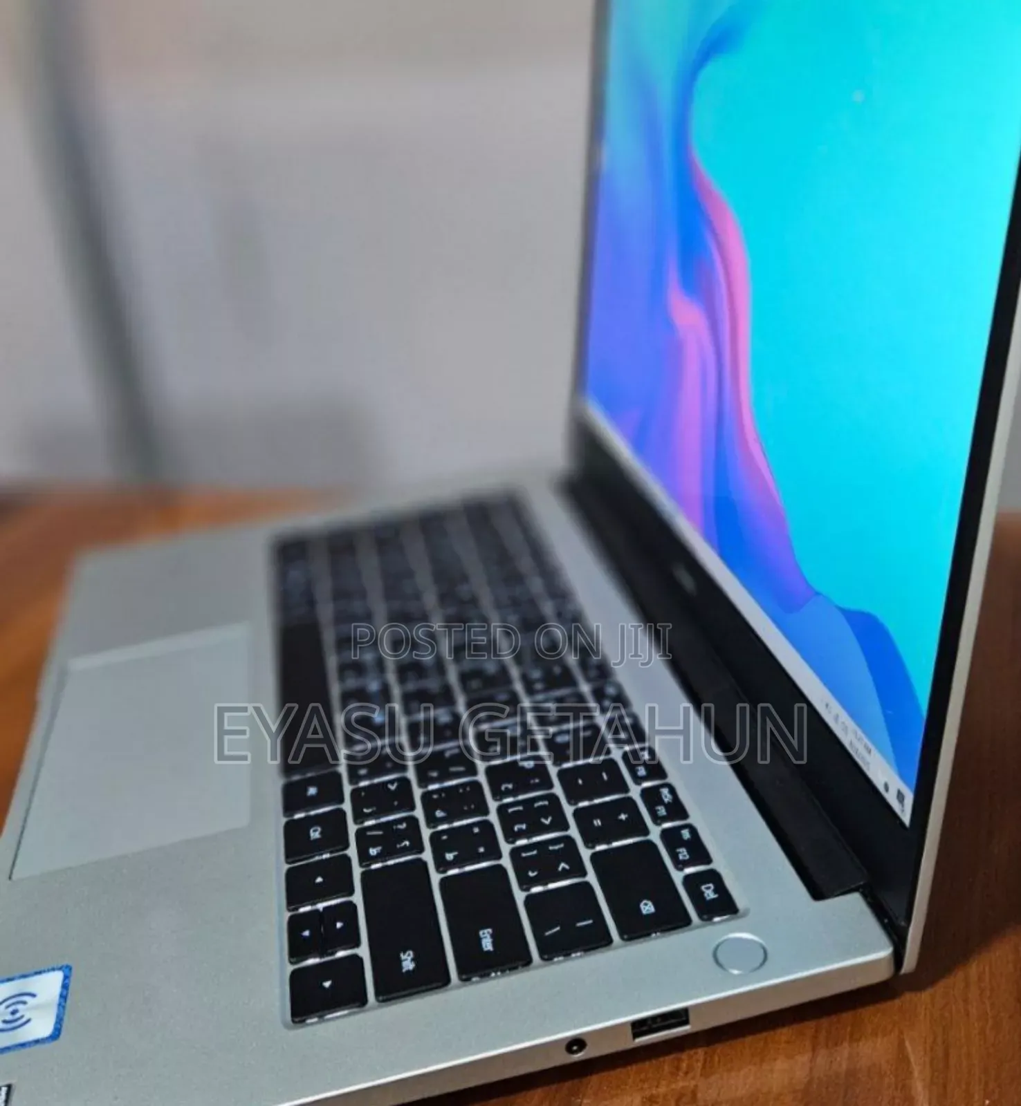 New Laptop Huawei MateBook 13 WRT-W19E 8GB AMD Ryzen 5 SSD 512GB