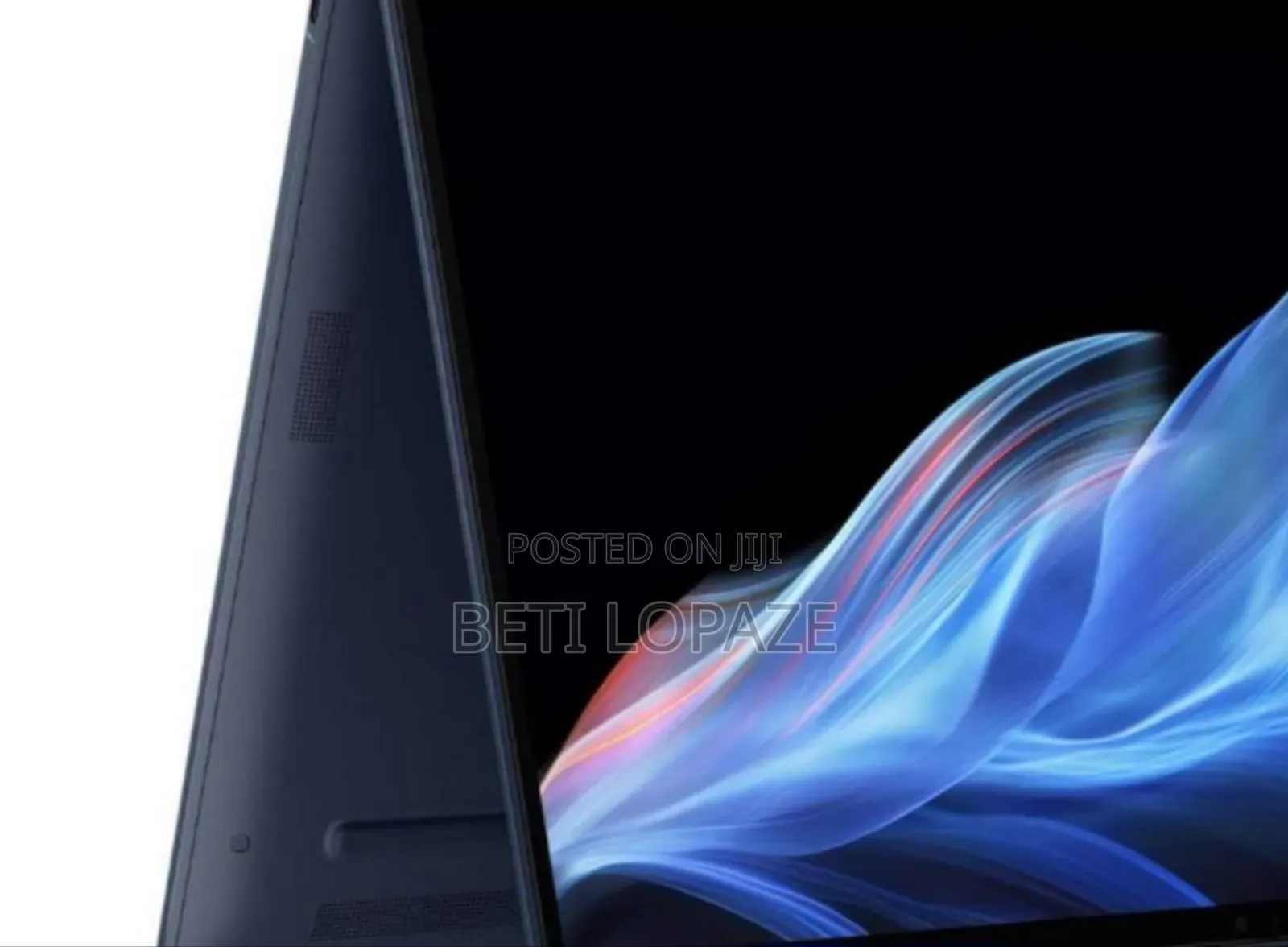 New Laptop HP OmniBook 5 Flip 14-Fp0023dx 8GB Intel Core Ultra 7 SSD 1T