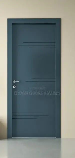 ክራውን ከእንጨት ፋይበር ፣ ከተፈጥሮ ድንጋይ እና ሲንቴቲክ ኮምፖዚት የተሠሩ በሮች