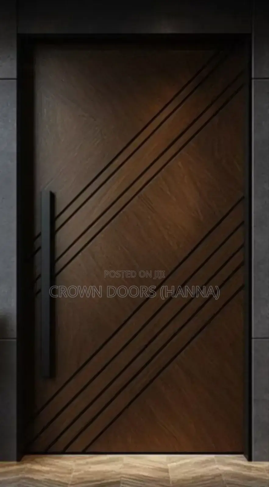 ክራውን ከእንጨት ፋይበር ፣ ከተፈጥሮ ድንጋይ እና ሲንቴቲክ ኮምፖዚት የተሠሩ በሮች