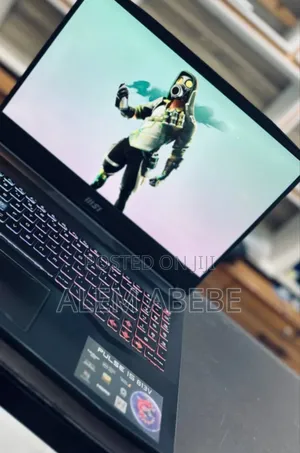 Laptop MSI Pulse GL66 16GB Intel Core I7 SSD 1T