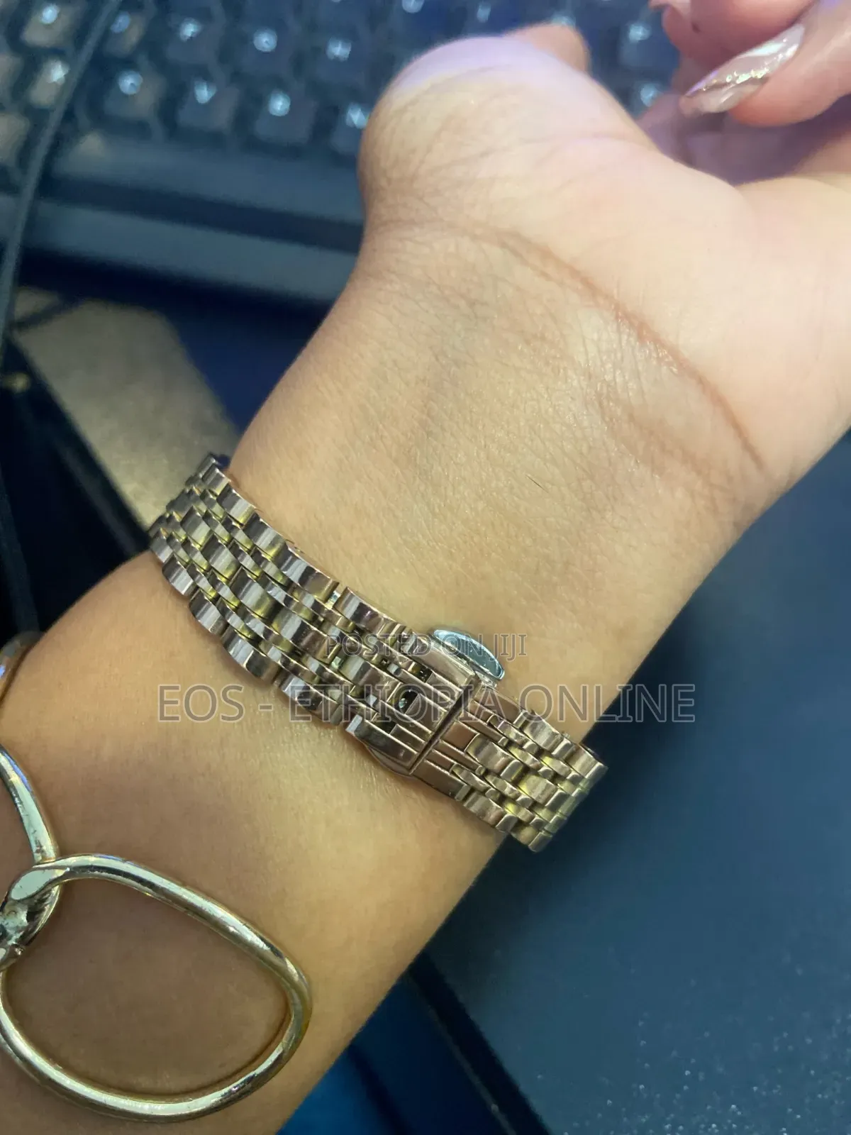 Elegant Poedagar Luminous Women's Watch [Preorder]