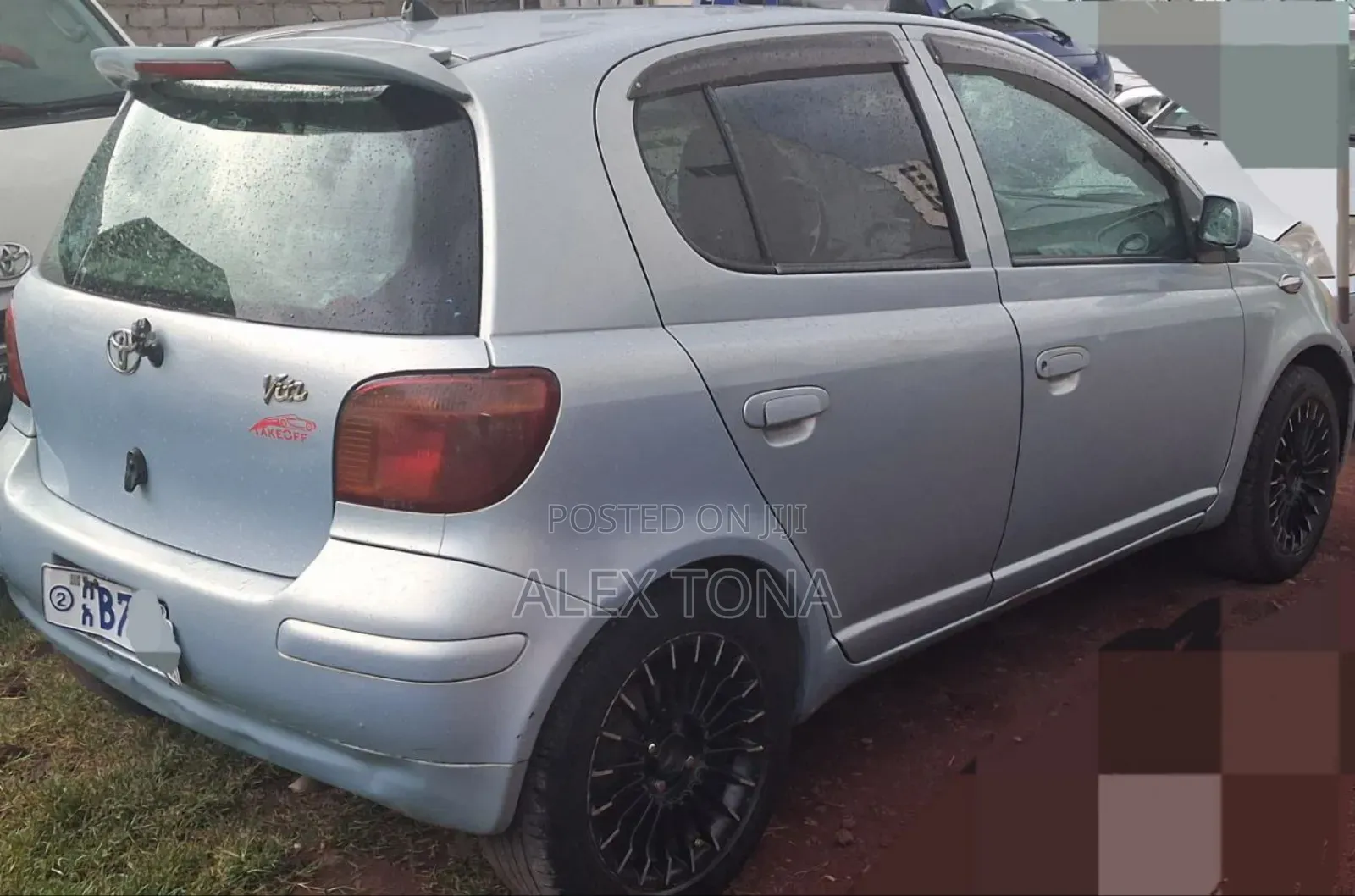 Toyota Vitz 2004 Blue