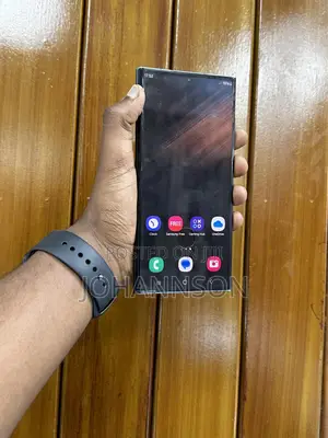 Photo - Samsung Galaxy S22 Ultra 512 GB