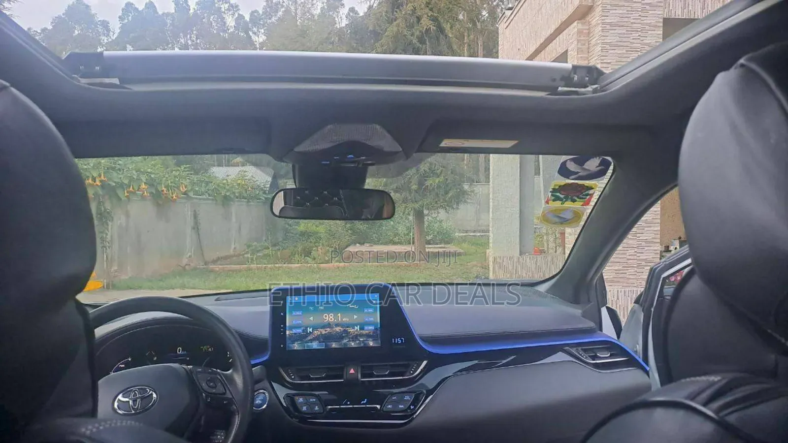 Toyota C-HR Nightshade 2022 White