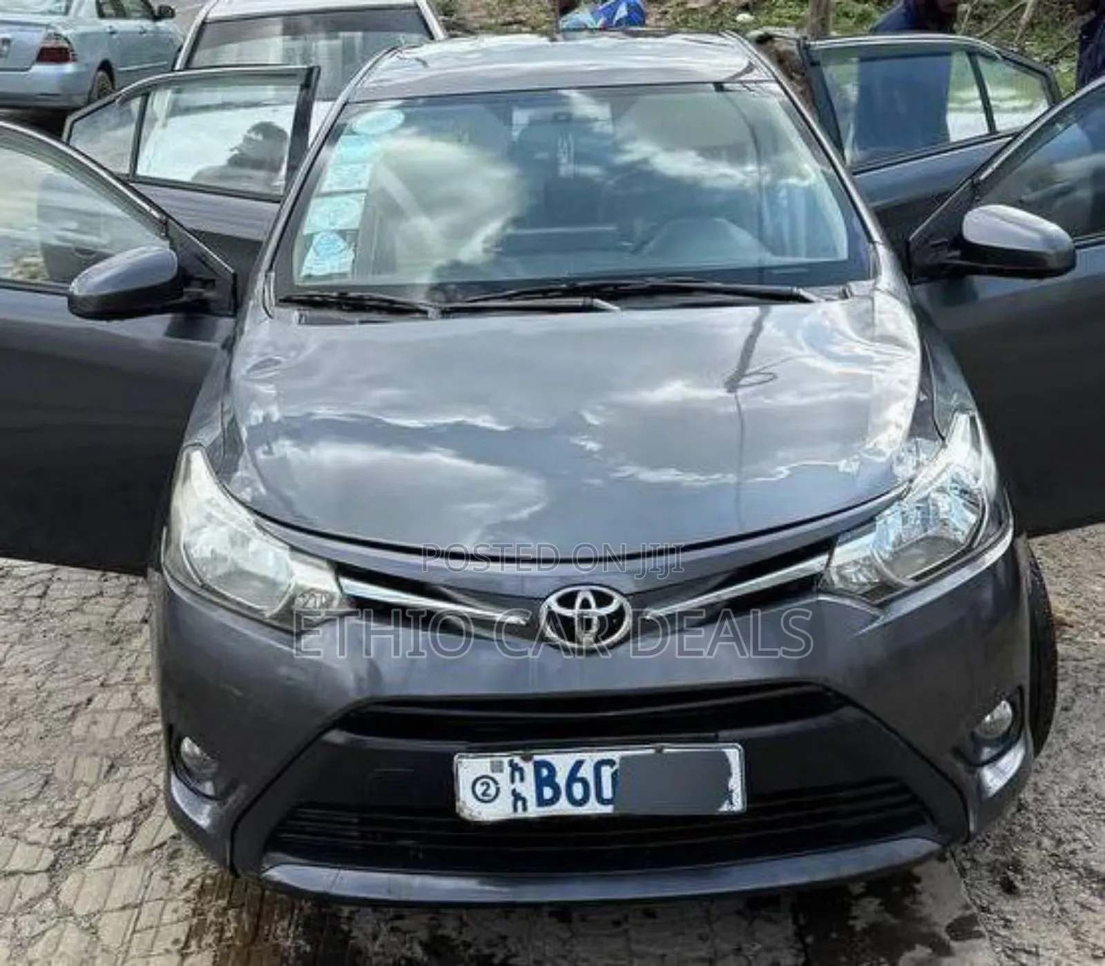 Toyota Yaris 2016 Black