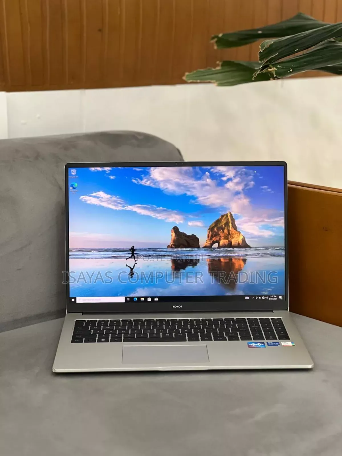 New Laptop 16GB Intel Core I3 SSD 512GB