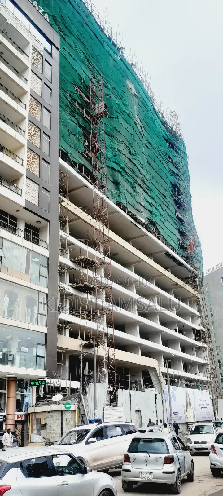 4bdrm Apartment in Adiss Abeba, Bole for sale