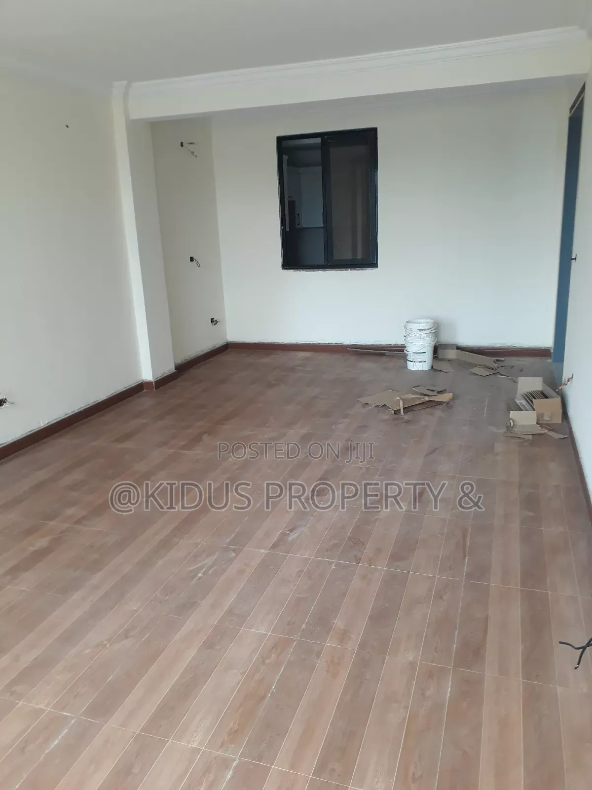 3bdrm Apartment in Africa Building, Nifas Silk-Lafto for rent