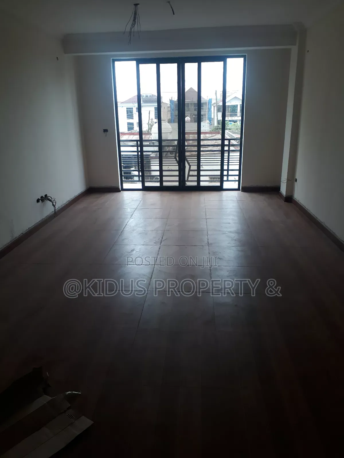 3bdrm Apartment in Africa Building, Nifas Silk-Lafto for rent