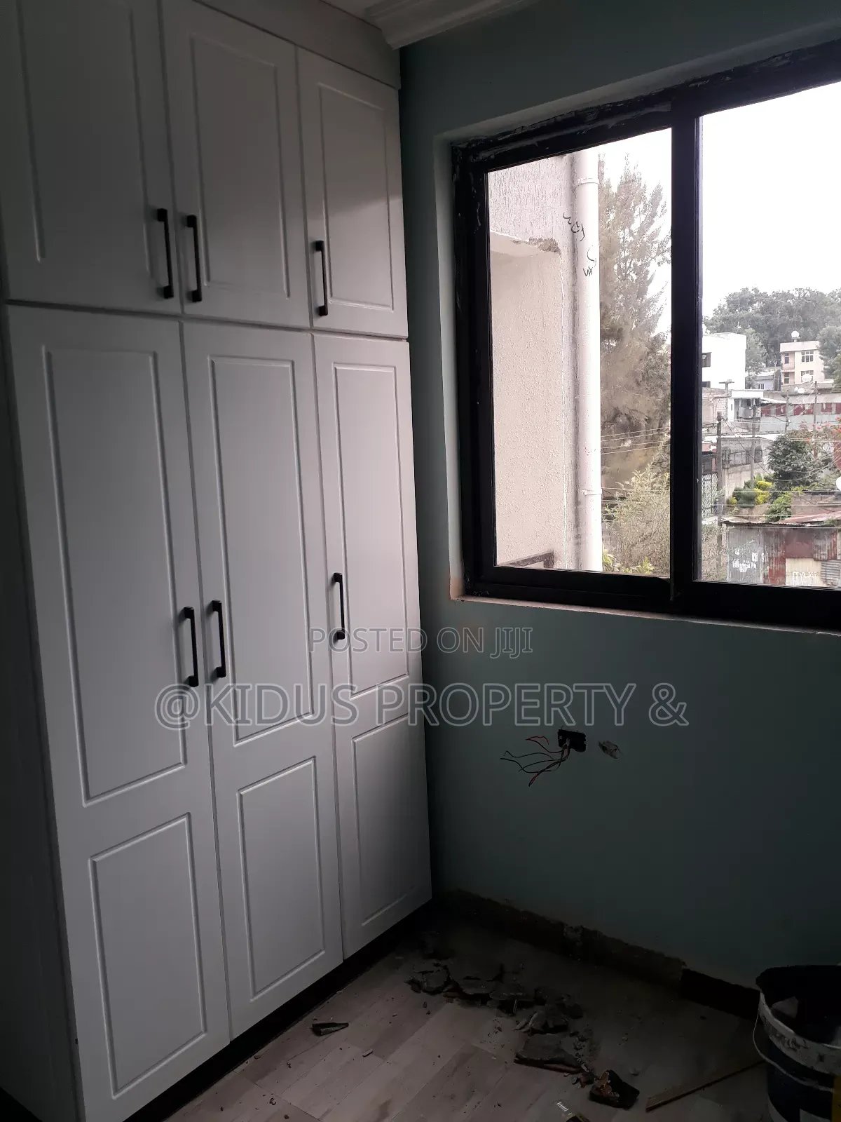 3bdrm Apartment in Africa Building, Nifas Silk-Lafto for rent