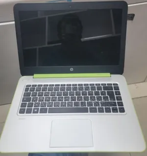 Photo - Laptop HP Stream Notebook 2GB AMD SSD 60GB