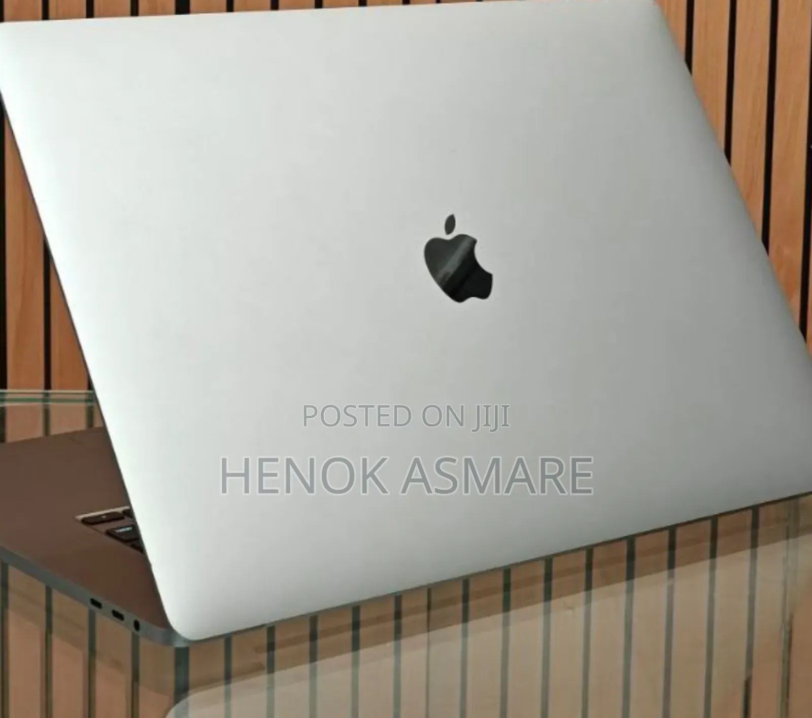 New Laptop Apple MacBook Pro 2019 16GB Intel Core I7 SSD 512GB