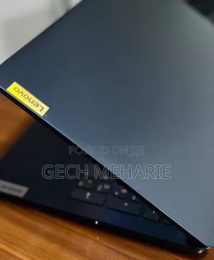 New Laptop Lenovo Ideapad 3 8GB Intel Core I3 SSD 256GB