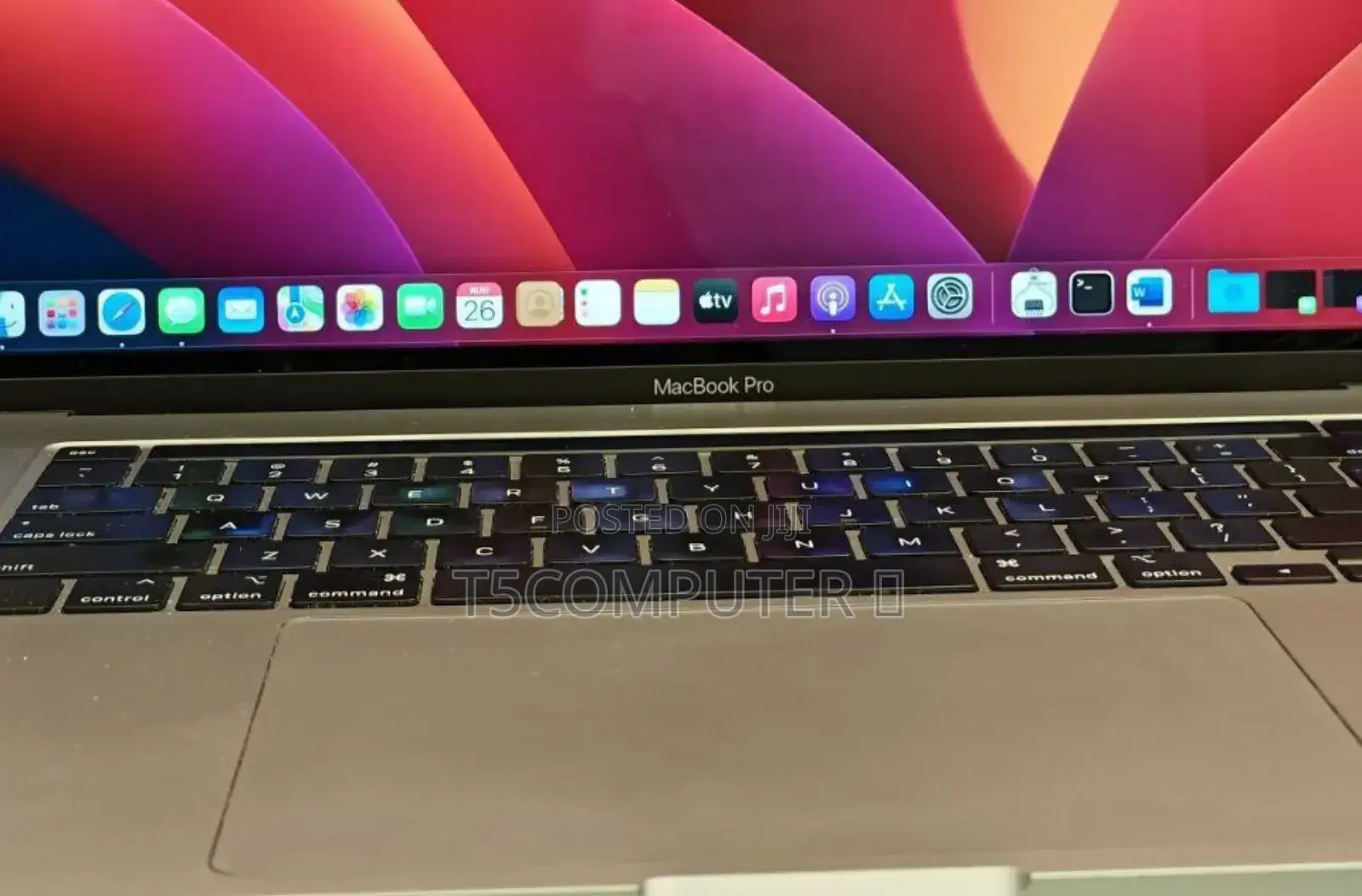New Laptop Apple MacBook Pro 2019 16GB Intel Core I7 SSD 512GB