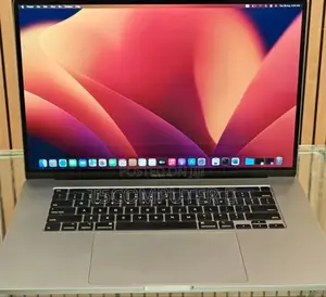 New Laptop Apple MacBook Pro 2019 16GB Intel Core I7 SSD 512GB