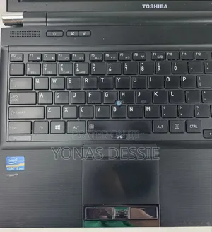 Laptop Toshiba Tecra R950 4GB Intel Core I3 HDD 320GB