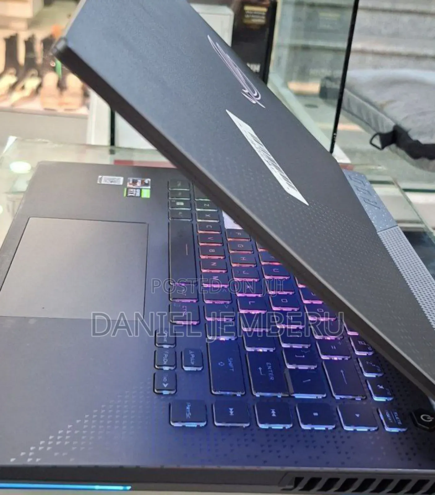 New Laptop Asus ROG Strix G15 16GB AMD Ryzen 9 SSD 1T