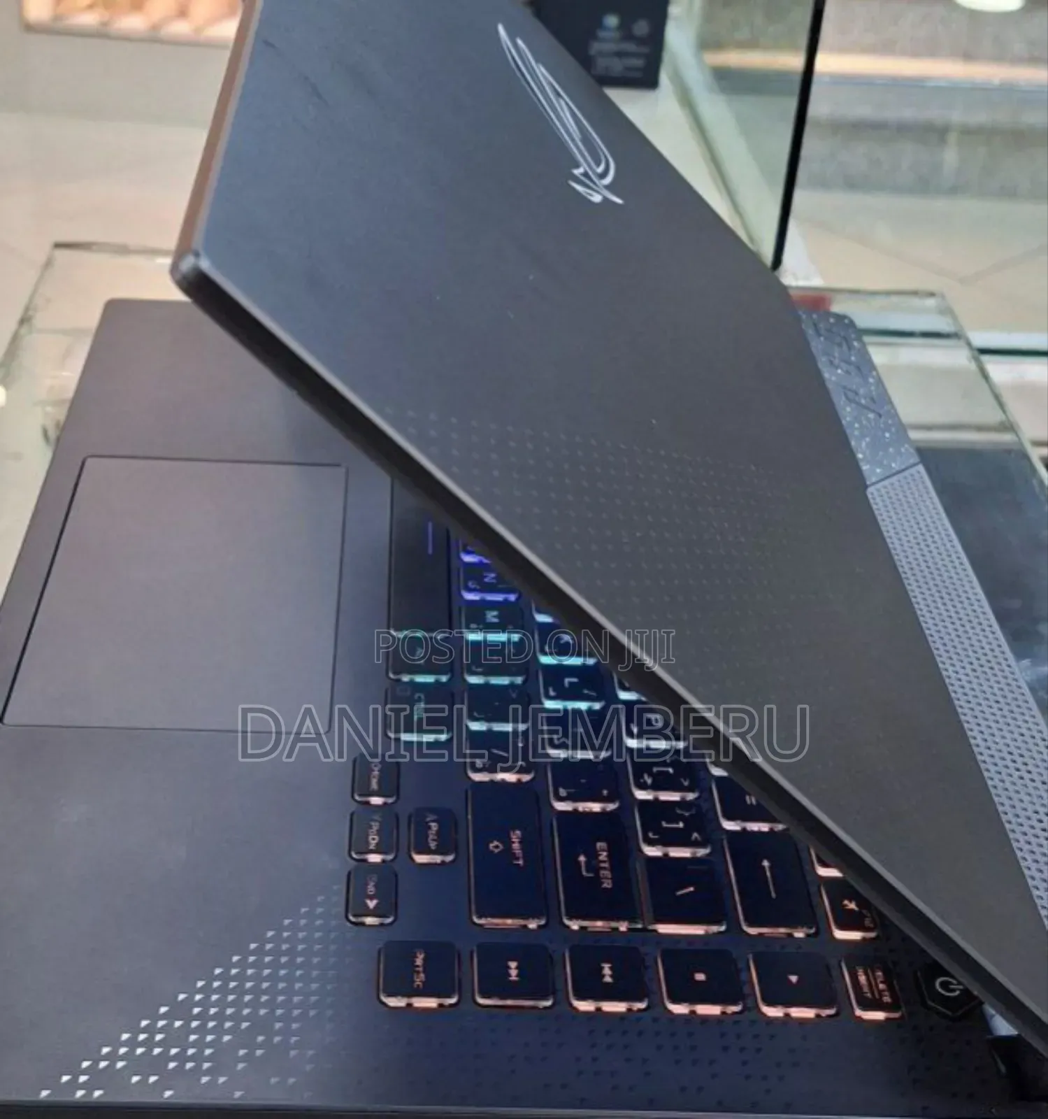 New Laptop Asus ROG Strix G15 16GB AMD Ryzen 7 SSD 1T