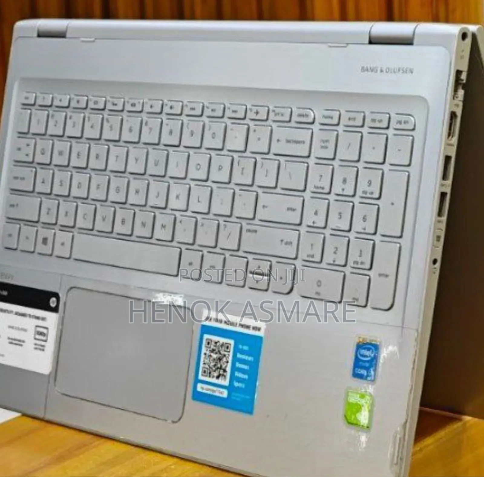 New Laptop HP Envy X360 8GB Intel Core I7 SSD 1T