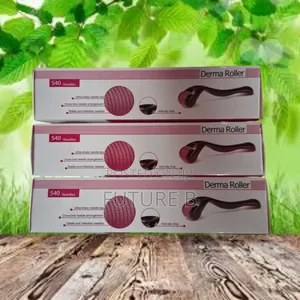 Photo - Derma Roller Minimize Pores, Maximize Beauty