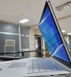 New Laptop Microsoft Surface 16GB Intel Core I7 SSD 256GB