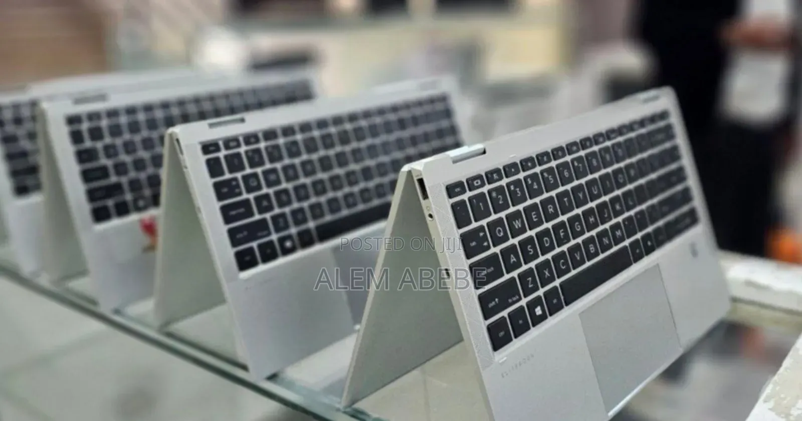 New Laptop HP Spectra 13 16GB Intel Core I7 SSD 512GB