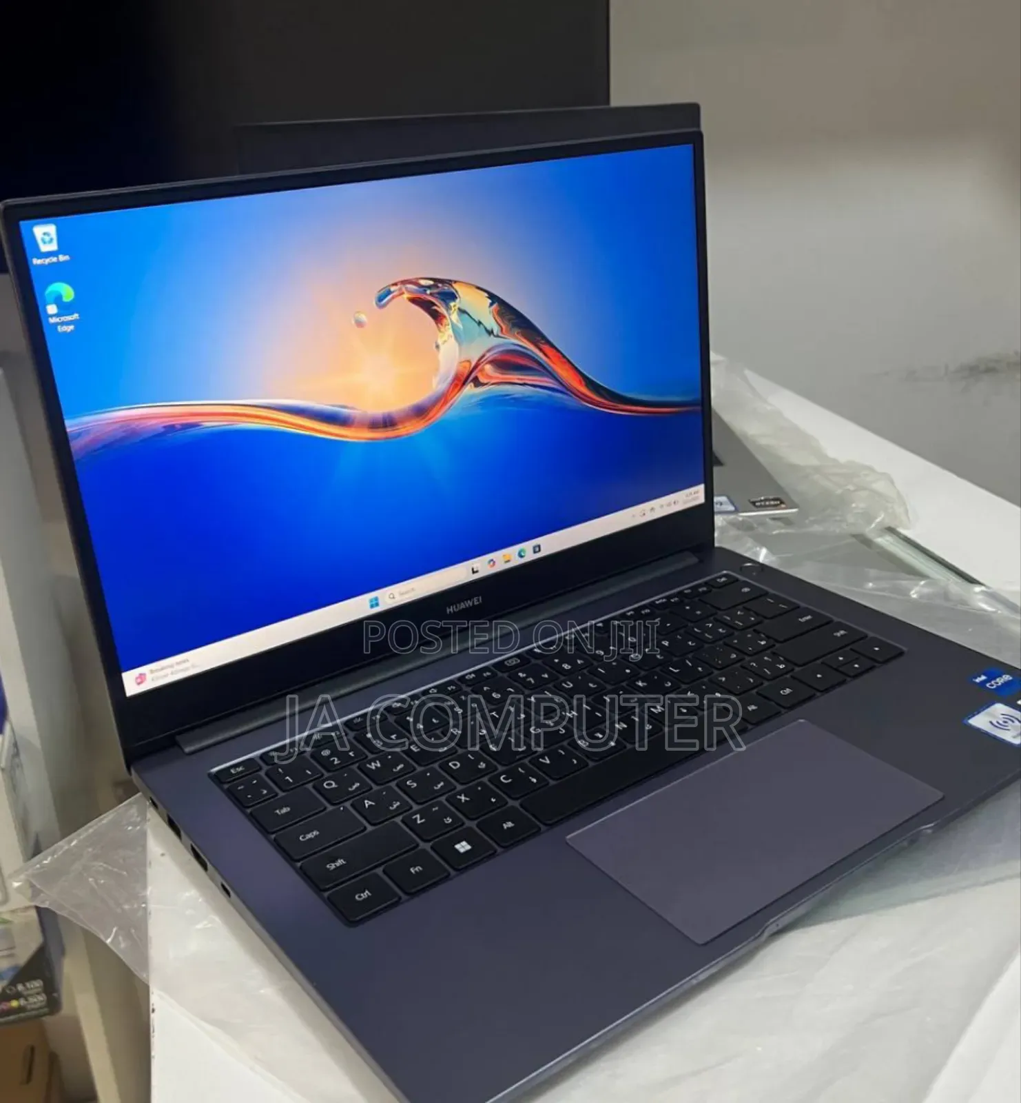 New Laptop Huawei MateBook HZ-W19 8GB Intel Core I5 SSD 512GB
