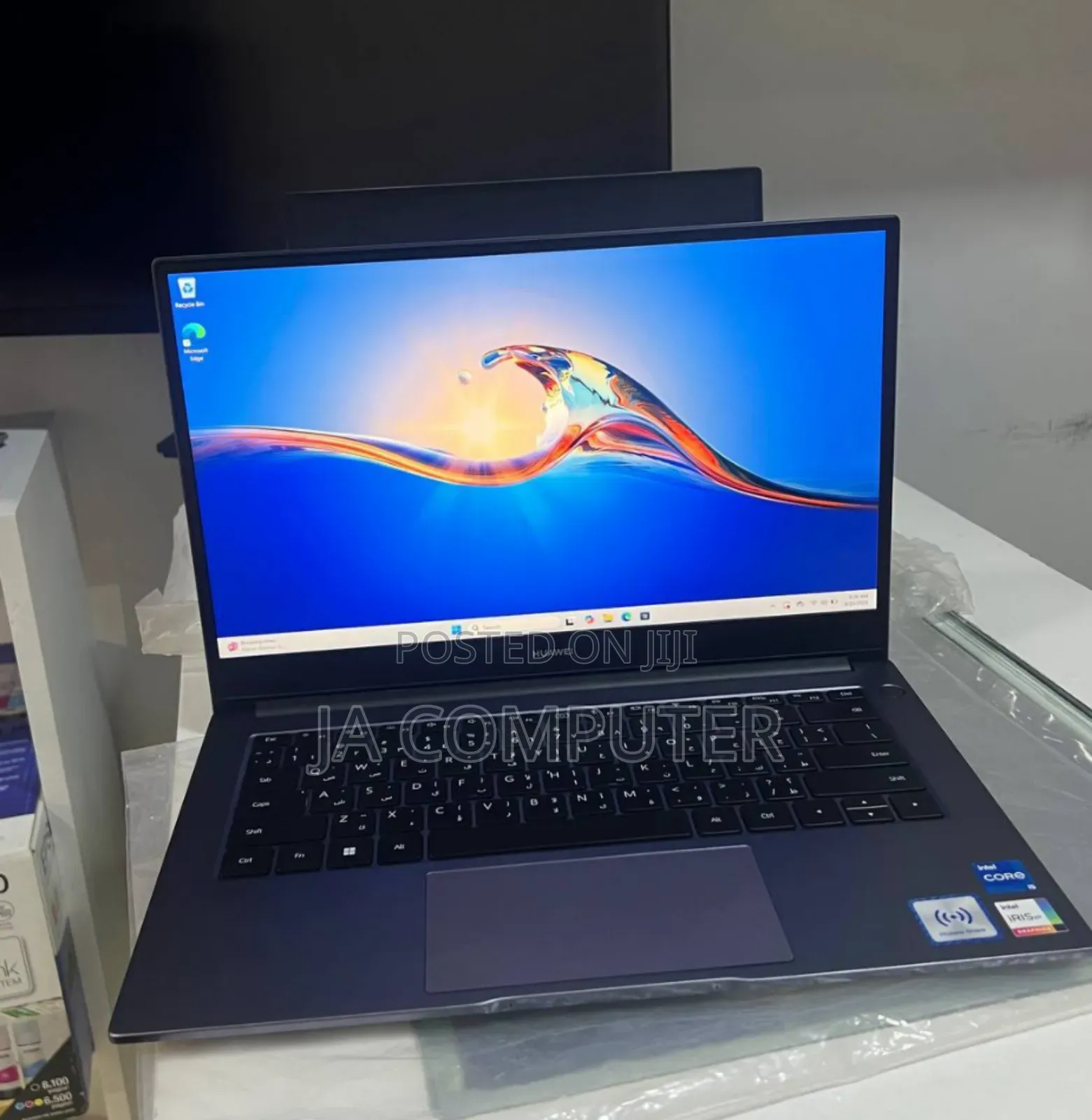 New Laptop Huawei MateBook HZ-W19 8GB Intel Core I5 SSD 512GB