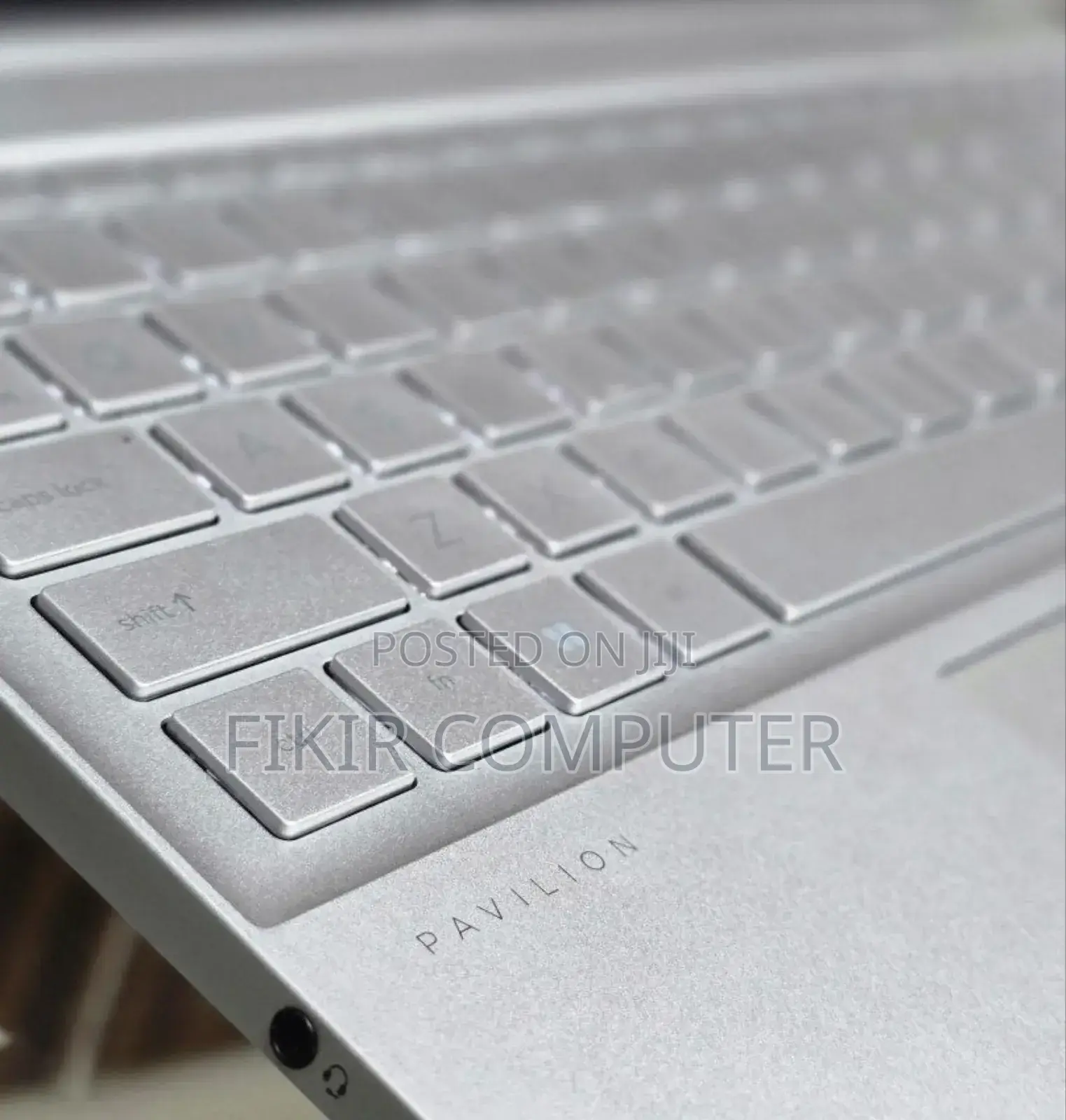 New Laptop HP Envy X360 8GB Intel Core I7 SSD 512GB