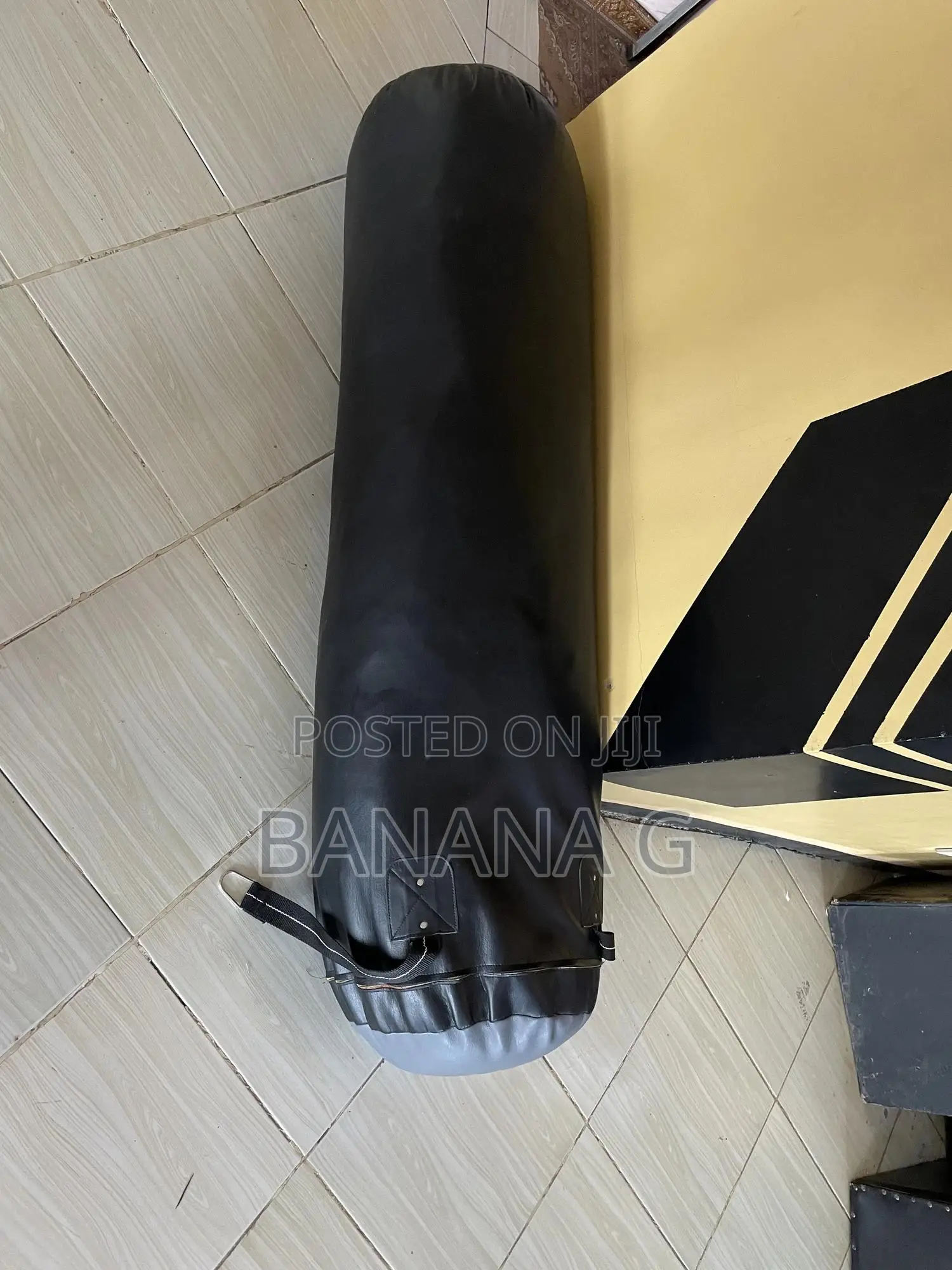 It’S a Boxing Bag a New One You Can See the Quality on the Photo